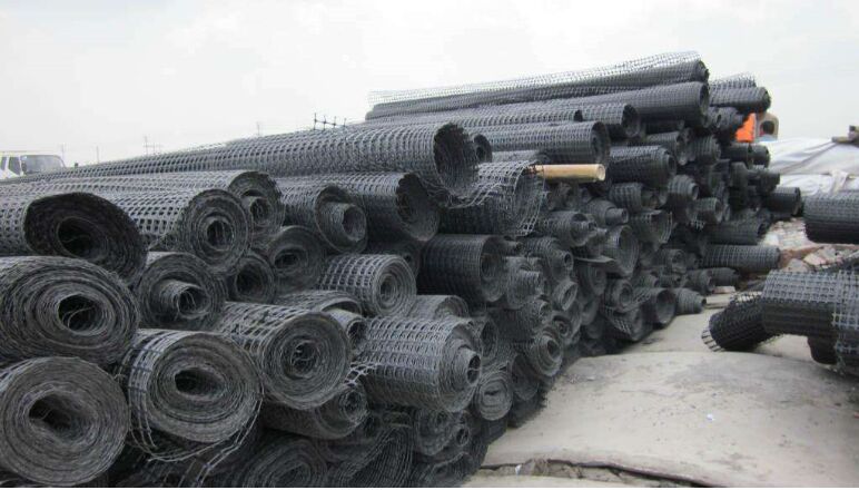 雙向塑料土工格柵堤壩加固應(yīng)用效果