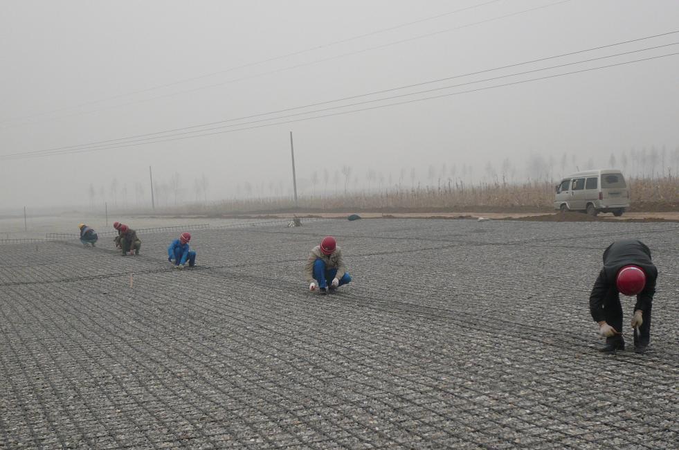 土工格柵的運(yùn)用